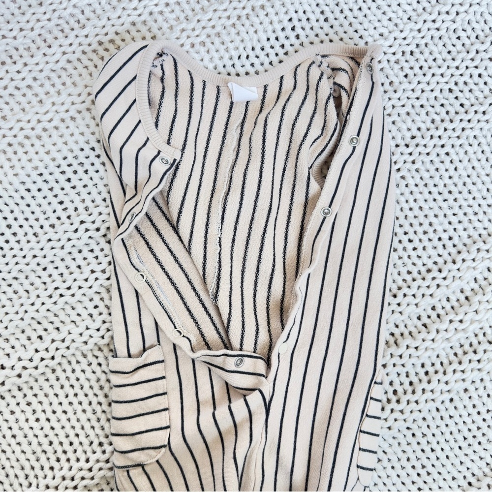 H&M Cream and Black Striped One Piece Romper 2T - Picture 9 of 9